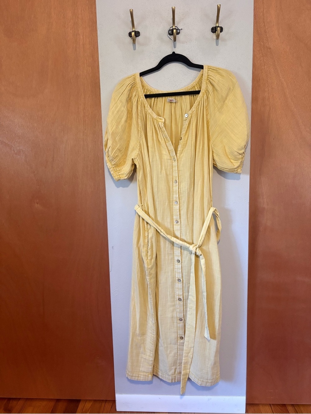 Faherty Yellow Cotton Button-Front Midi Dress with Tie Waist, size large